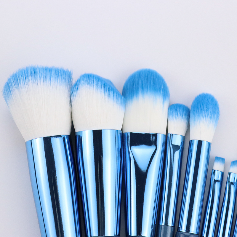 Tapered Foundation Brush(图1)