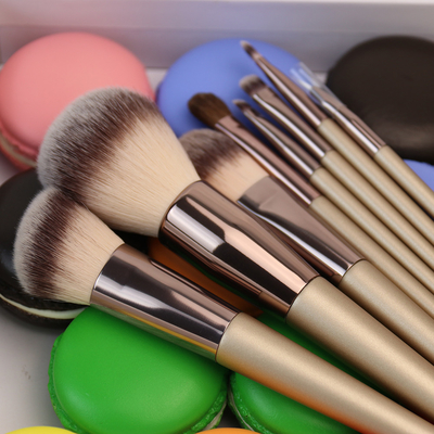 Personalized Cosmetic Makeup Brush Set Face 8PCS Champagne Gold Soft Dense With Case